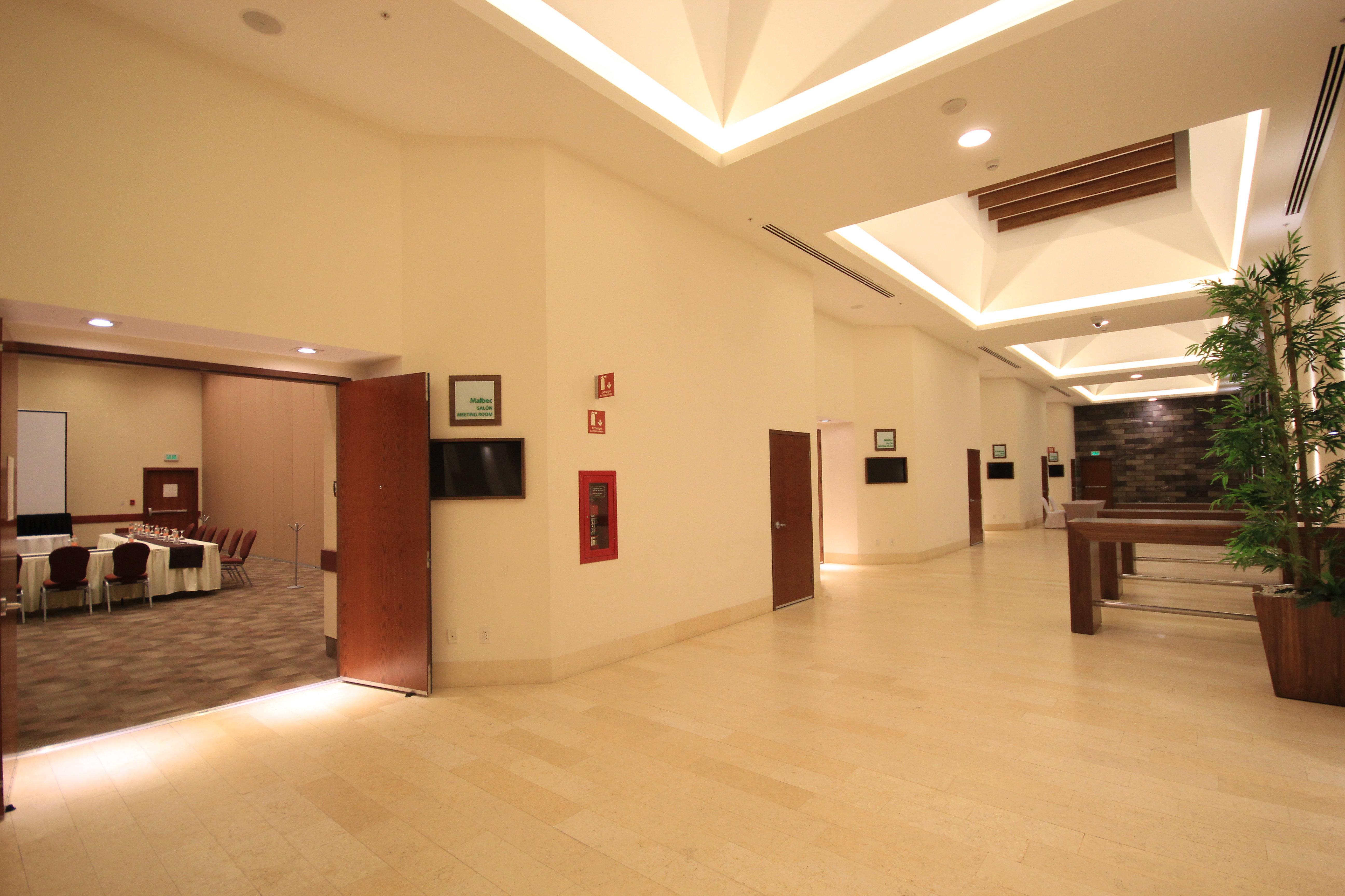 Holiday Inn & Suites Plaza Mayor By Ihg León Dış mekan fotoğraf